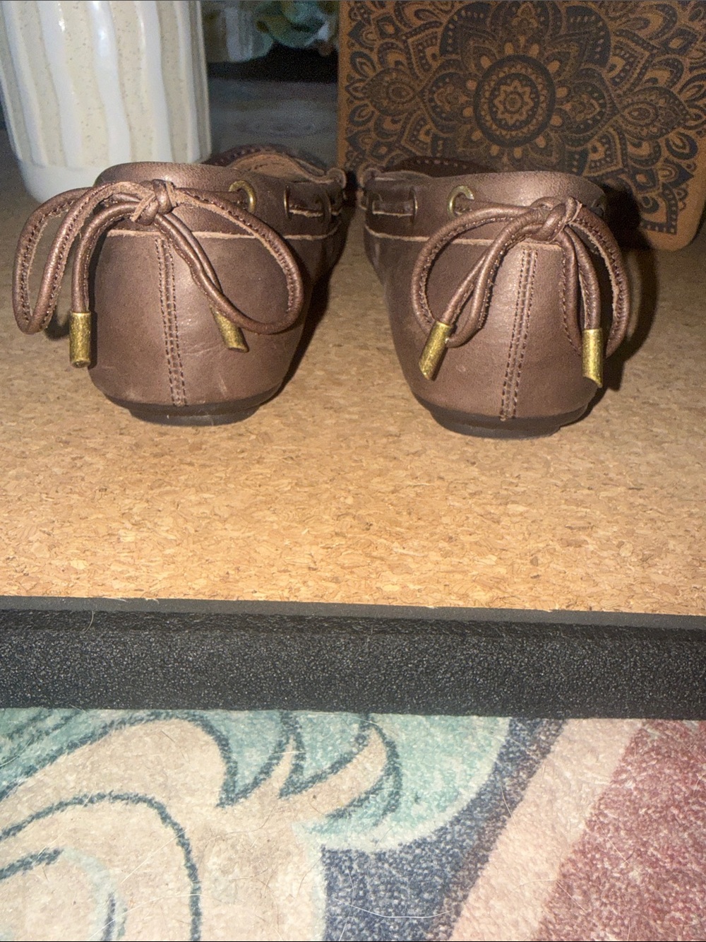 Vionic Leather Loafer - Picture 2 of 5